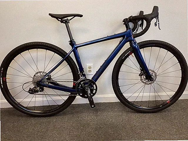 2022 PIVOT Vault Carbon Gravel Bike Size XS Blue