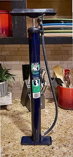 BIG BOY Metal Bicycle Fat Tire Pump #4475 50 p.s.i. / cu. in.