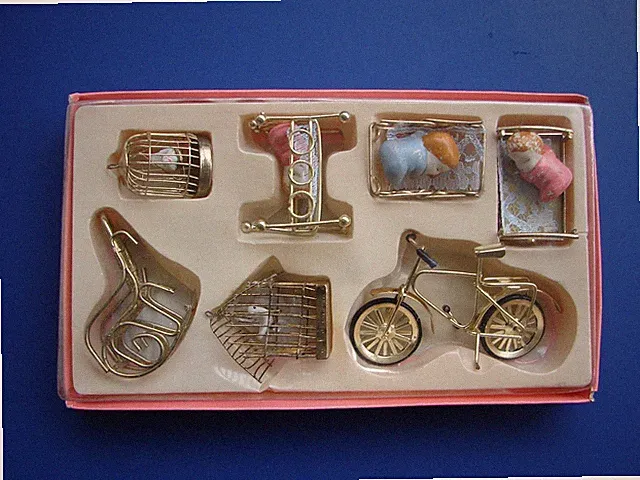 Brass Colored Metal Dollhouse Furniture NEW IN BOX Babies & Crib Bike Birdhouse