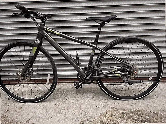 Cannondale Quick 3 three si Hybrid road bike Sz Small